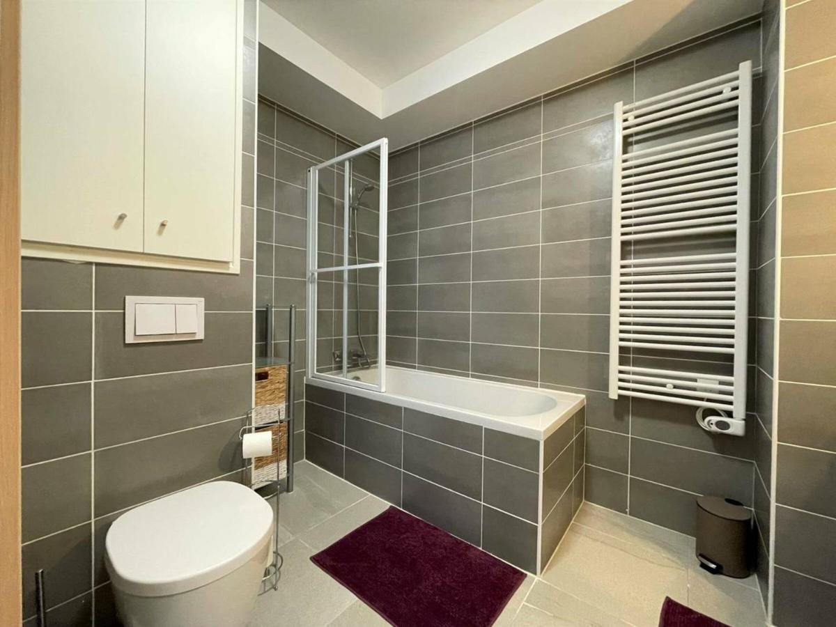 Appartement Moderne Avec Terrasse Et Parking A Briancon - Fr-1-330C-127 Экстерьер фото